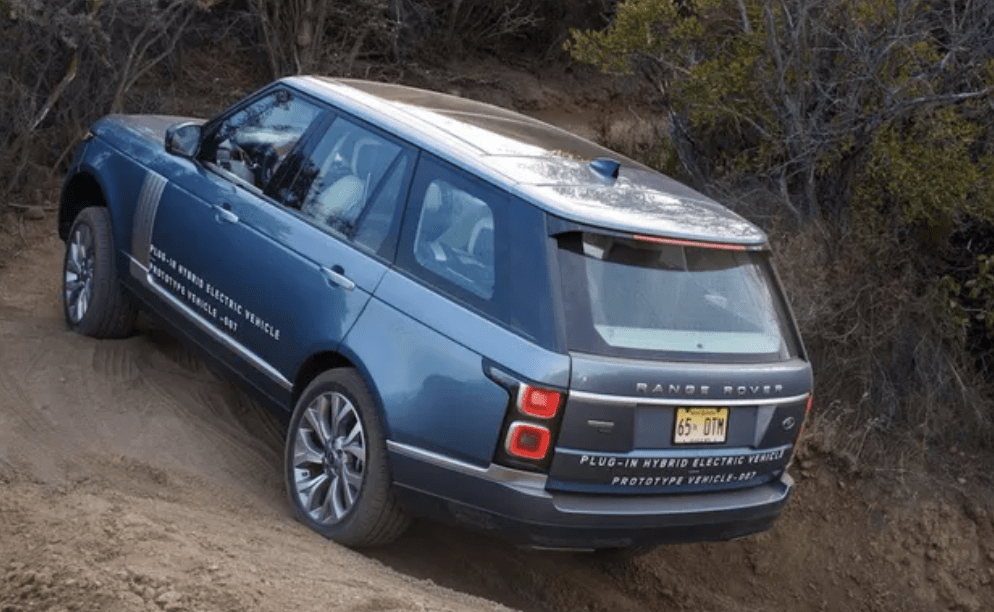 Discover why the 2016 Range Rover Diesel V6 stands as one of the best luxury SUVs ever built, blending exceptional ride comfort, superior off-road capability, and powerful efficiency. Experience the true King of the Road.
